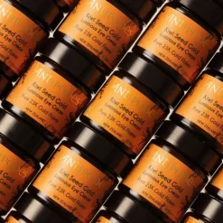 Antipodes Éclat d'Or                Contour des Yeux à l'Huile de Graine de Kiwi