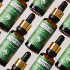 Antipodes Divine                Huile de Rose Musquée & Huile d'avocat Bio