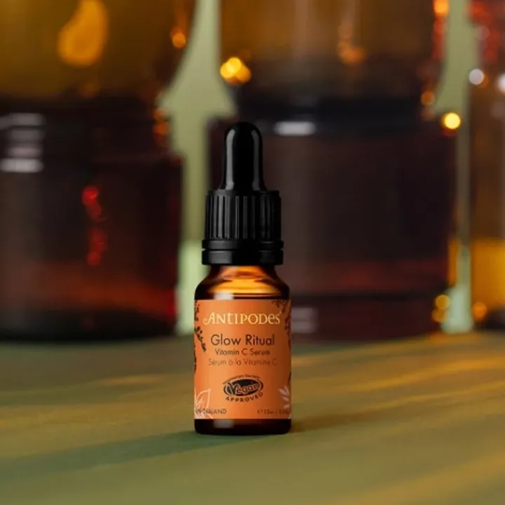Antipodes Glow Ritual                Mini Sérum à la Vitamine C et à l'Acide Hyaluronique Végétal