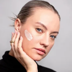 Antipodes Rejoice                Crème de Jour Légère