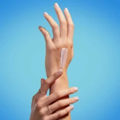 Biotherm Biomains                Crème Jeunesse des Mains - Anti-desséchement & Fortification des Ongles