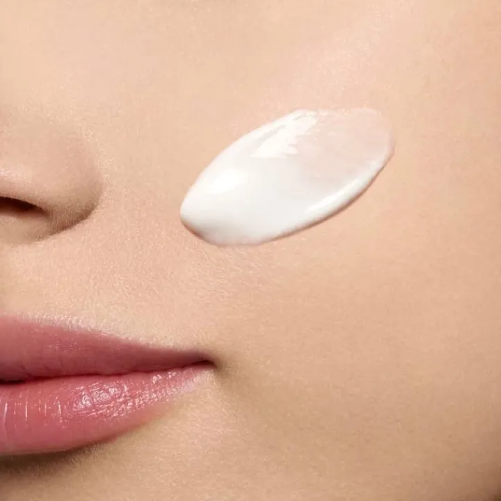 CLARINS Bright Plus Emulsion Hydratante Anti-taches