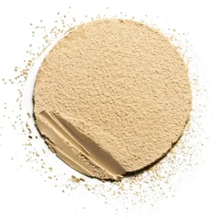 CLARINS Ever Matte Loose Powder                Poudre libre matifiante infusée au lait de pêcher