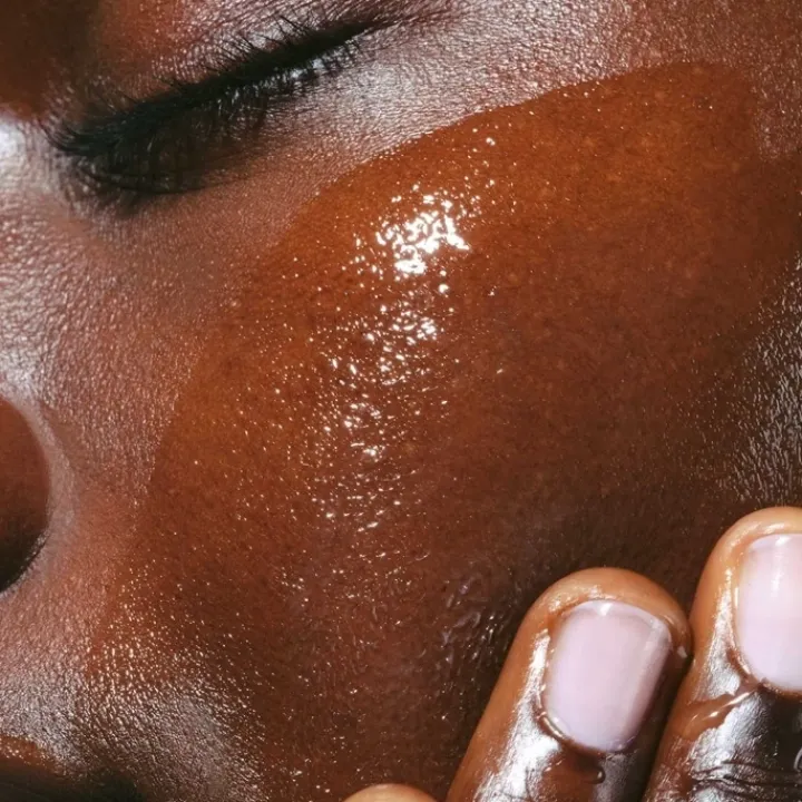 CLARINS Huile Très Démaquillante Aux Extraits de Gentiane Jaune et Mélisse des Alpes