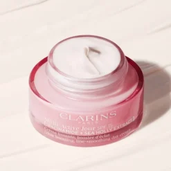 CLARINS Multi-Active Jour SPF 15                Crème lissante, booster d’éclat - Toutes Peaux