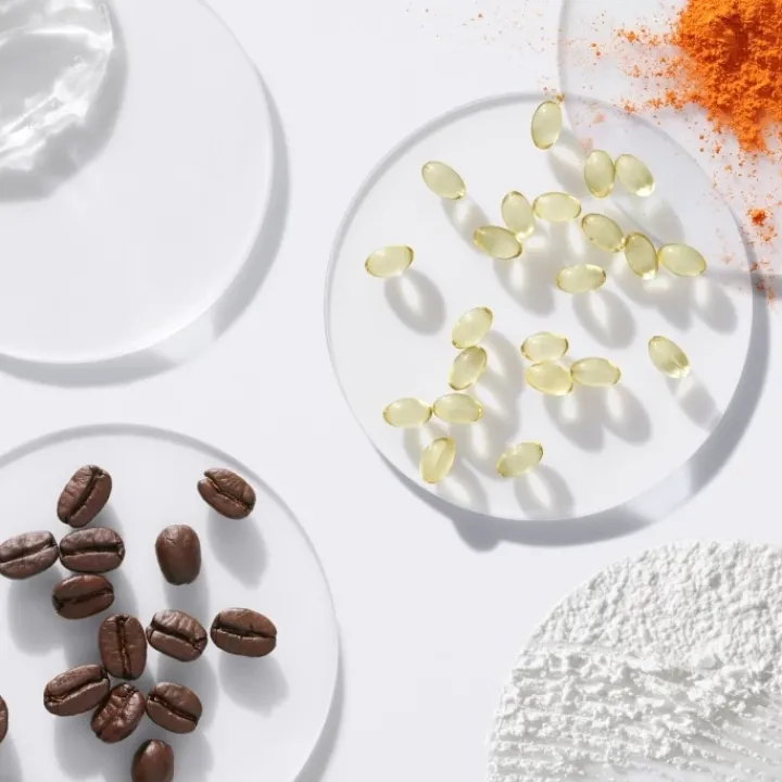 CLINIQUE Even Better Base + Correcteur de Teint Global