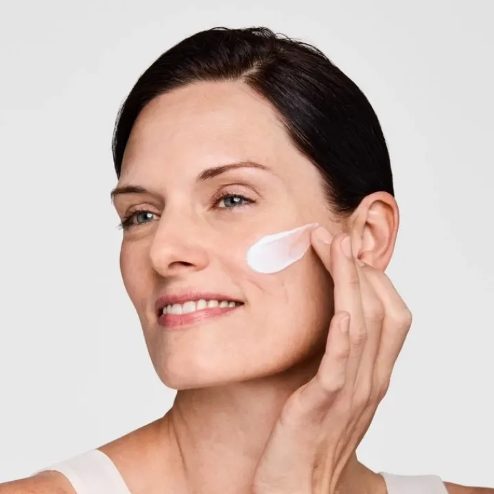 ESTEE LAUDER DayWear Crème Hydratation 24h Multi-Protection Anti-Oxydant SPF 15 Pour Peaux Normales/Mixtes