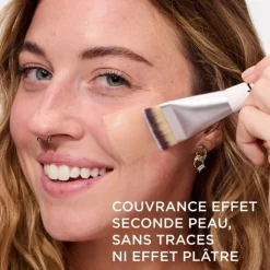 It Cosmetics Pinceau Heavenly Luxe n°10                Pinceau Spatule Lissant Teint Parfait