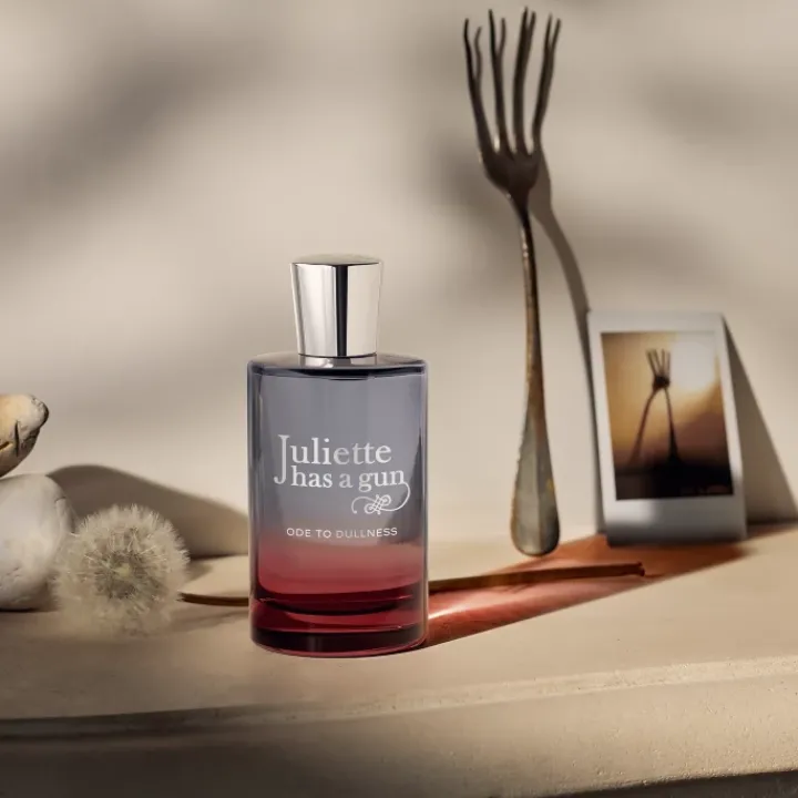 Femme Juliette Has a Gun Ode to Dullness Eau de Parfum - Format Voyage