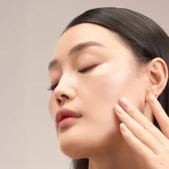 LA PRAIRIE White Caviar Essence Extraordinaire - Lotion Illuminatrice & Raffermissante