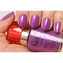 Pupa Vamp!                Vernis à Ongles Parfumé Effet Gel