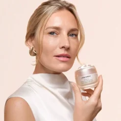 SHISEIDO Benefiance                Crème Lissante Anti-Rides