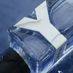 Homme YVES SAINT LAURENT Y                Eau de Toilette